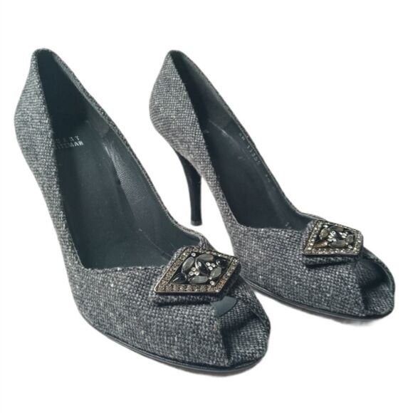 Stuart Weizman gray heels with embalishment - Picture 1 of 10